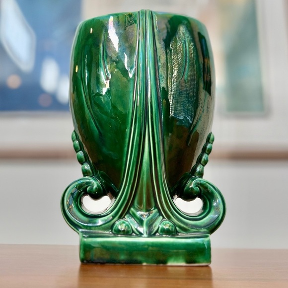 Vintage/Antique Green Glazed Ceramic Vase Pottery - Picture 1 of 9